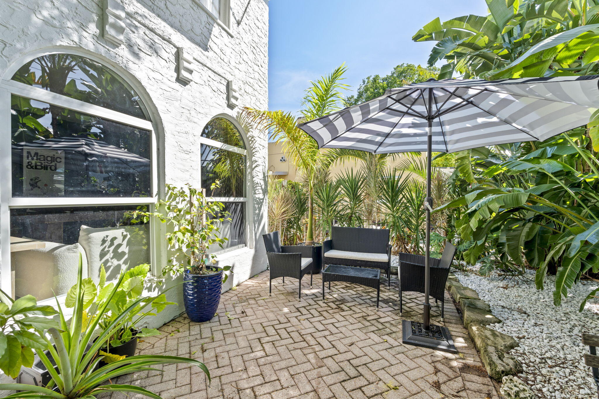 715 Kaye Street West Palm Beach, FL 33405 - Photo 5 of 40 a view of a chairs and table in the patio