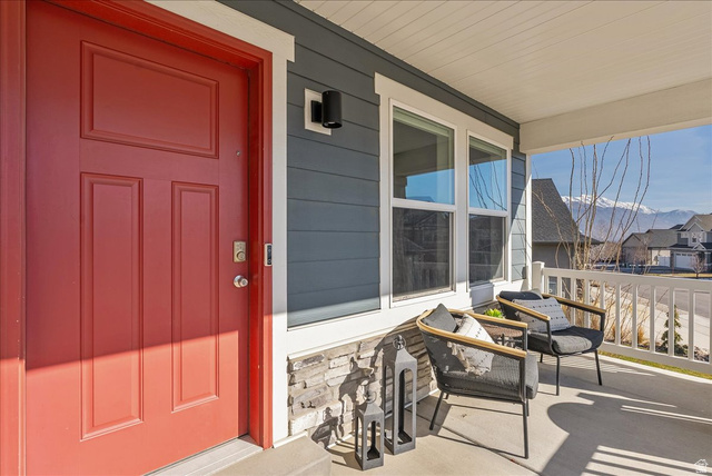 882 Spring Dew Lane Lehi, UT 84048 - Photo 6 of 46 Property entrance
