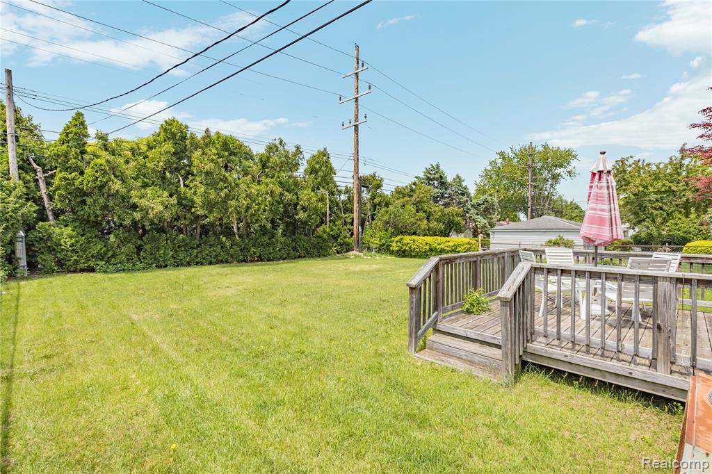 14743 Newburgh Road Livonia, MI 48154 - Photo 35 of 48