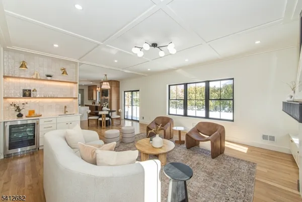 $2,388,000 | 6 Harvale Drive, Florham Park, NJ 07932