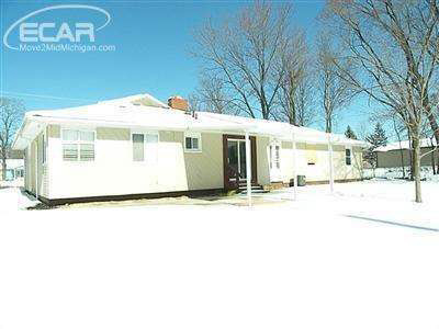 4472 Lapeer Road Burton, MI 48509 - Photo 15 of 16 20428004-14.JPG
