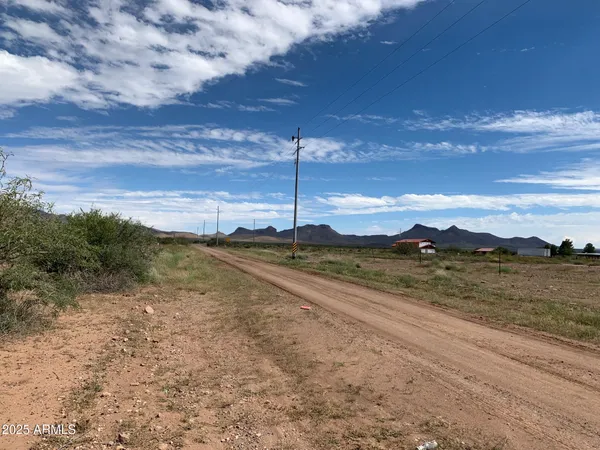 $94,900 | 2920 East Loma Alta Drive, Douglas, AZ 85607
