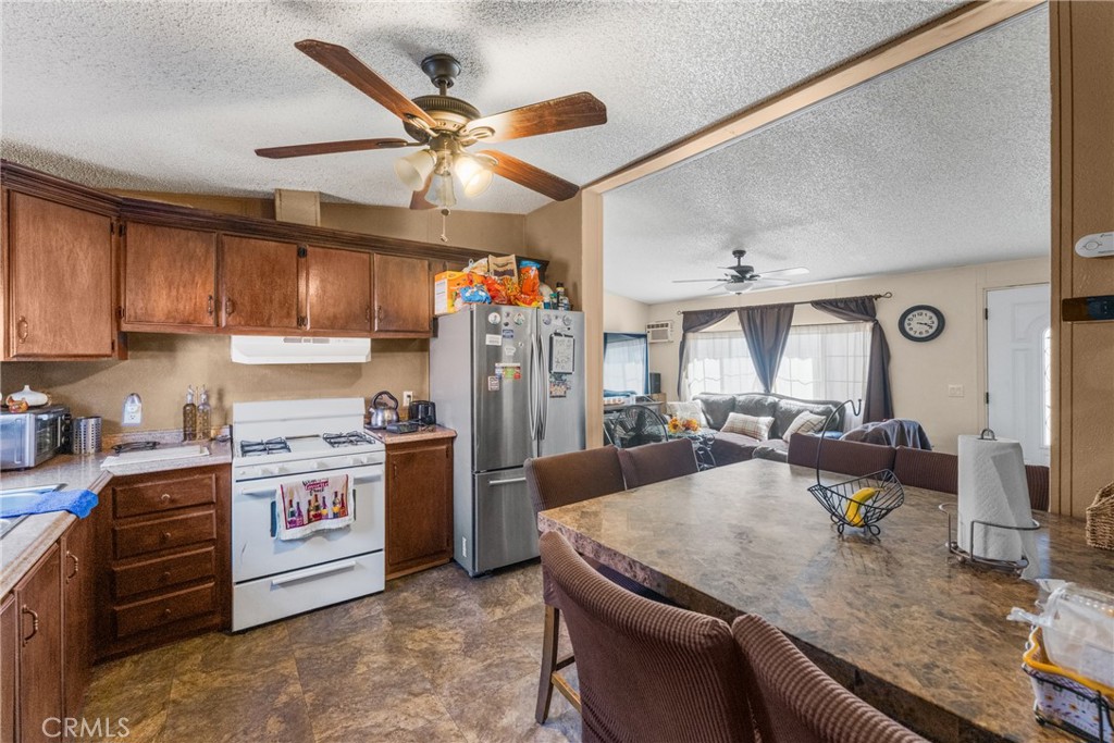 8221 Ilex Street, Unit 39 Rancho Cucamonga, CA 91739 - Photo 10 of 28