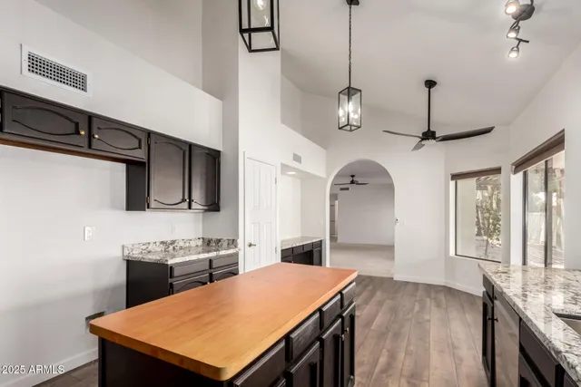 $949,900 | 1966 East Calle De Arcos, Tempe, AZ 85284