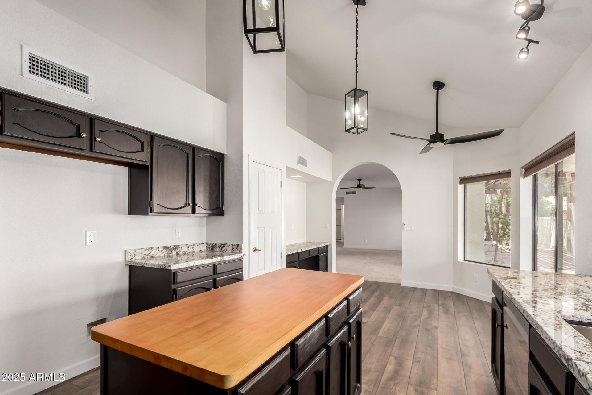 1966 East Calle De Arcos Tempe, AZ 85284 - Photo 15 of 44 14 Arcos