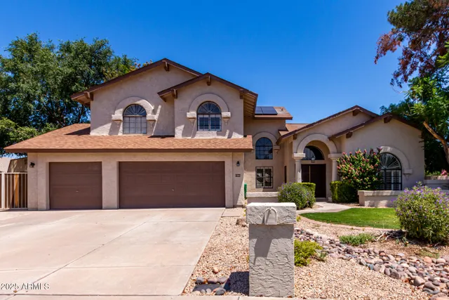 $949,900 | 1966 East Calle De Arcos, Tempe, AZ 85284