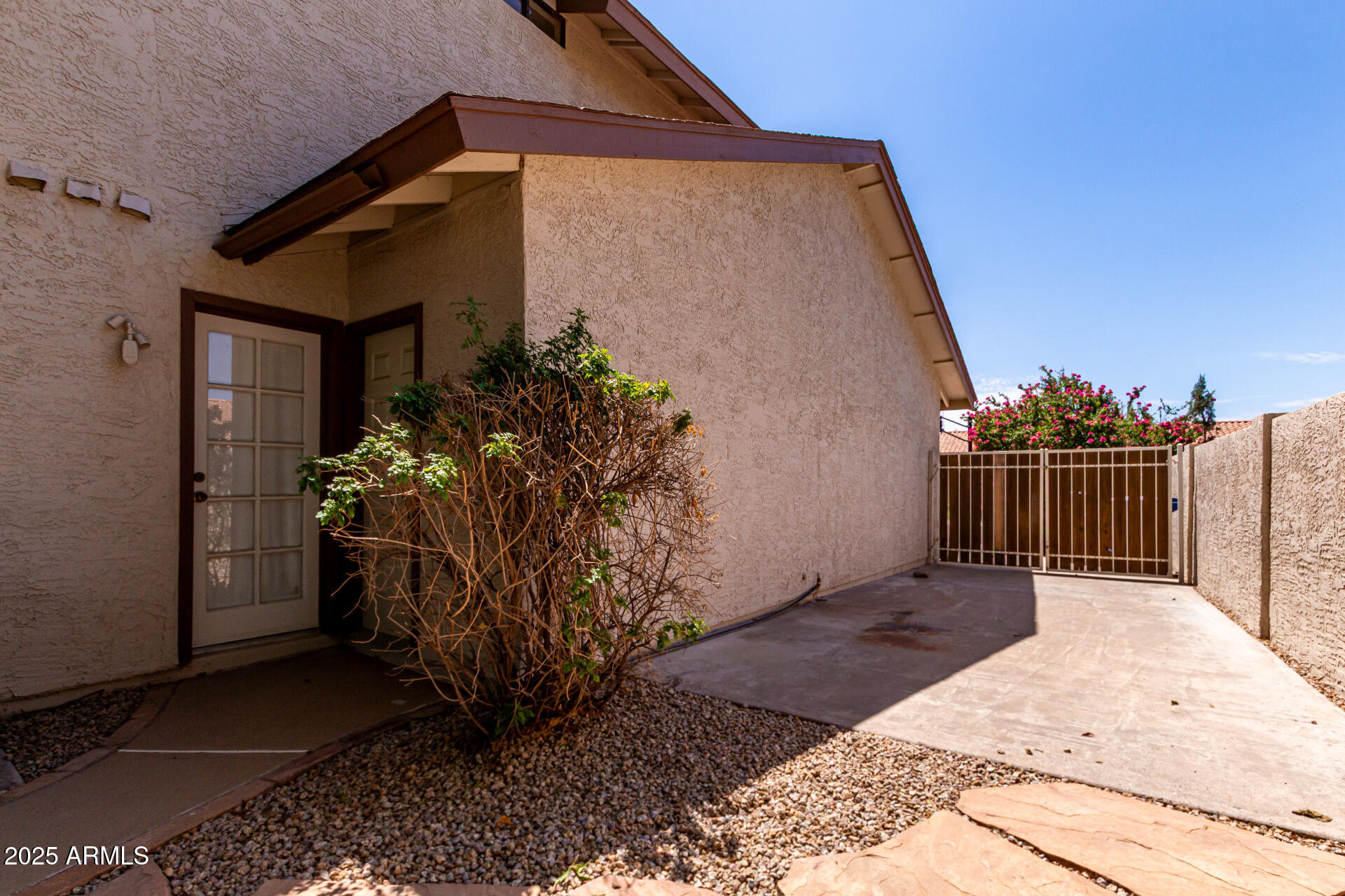 1966 East Calle De Arcos Tempe, AZ 85284 - Photo 41 of 44 41 Arcos