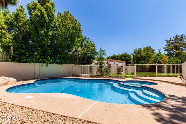 $949,900 | 1966 East Calle De Arcos, Tempe, AZ 85284