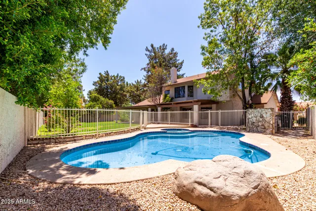 $949,900 | 1966 East Calle De Arcos, Tempe, AZ 85284