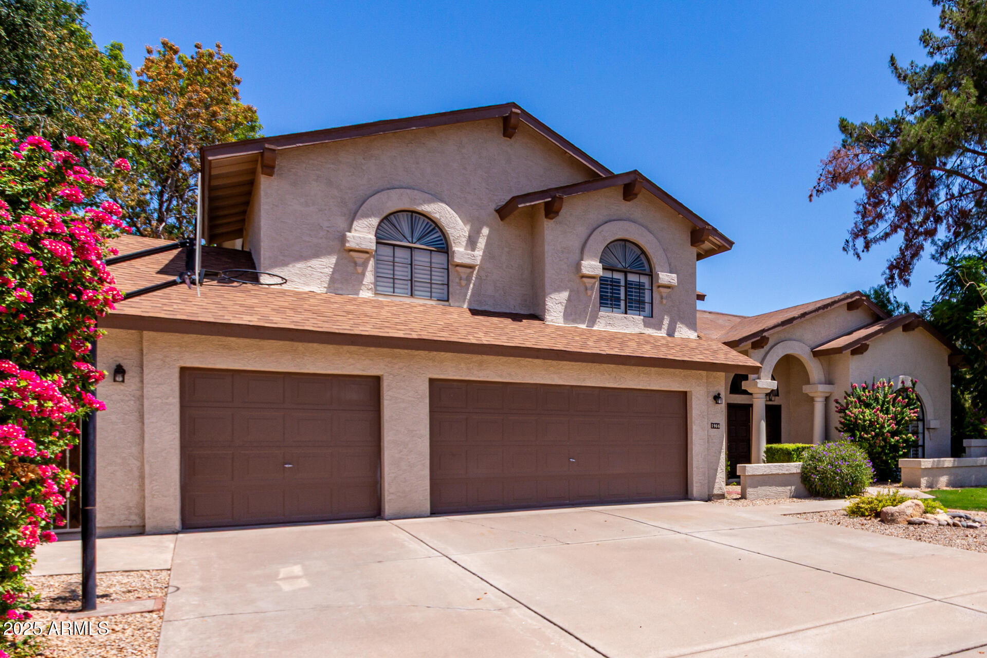 1966 East Calle De Arcos Tempe, AZ 85284 - Photo 6 of 44 06 Arcos