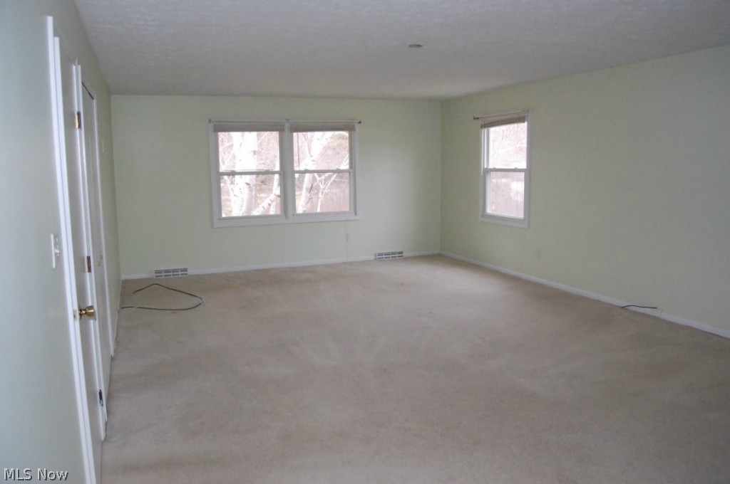 7887 Valley View Road Hudson, OH 44236 - Photo 10 of 15