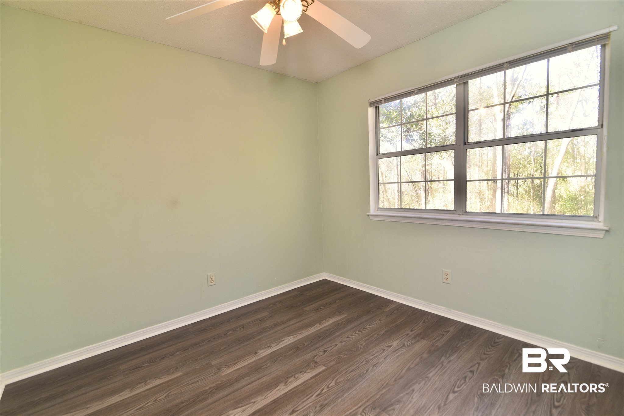 203 Ridgewood Drive Daphne, AL 36526 - Photo 33 of 46