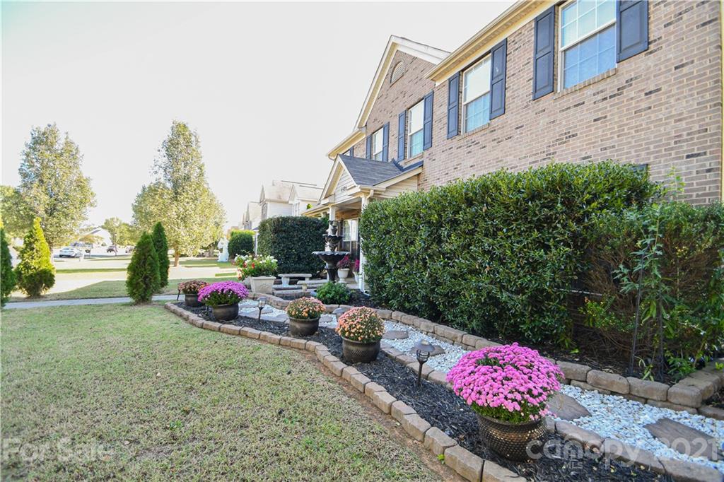5525 Rogers Road Indian Trail, NC 28079 - Photo 3 of 27 Gallery Image 3