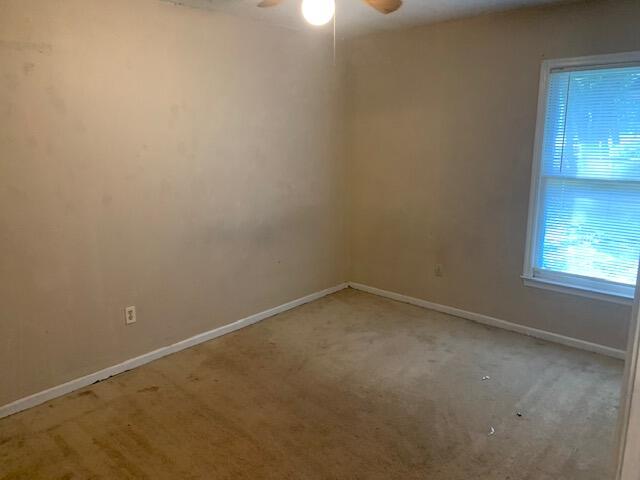 606 Longleaf Road Summerville, SC 29486 - Photo 5 of 22 IMG_2649