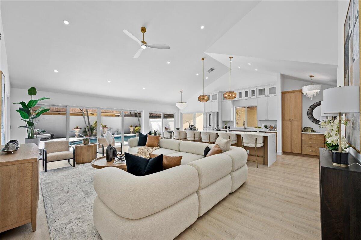 422 River Edge Road Jupiter, FL 33477 - Photo 11 of 40 14-LUX_1027