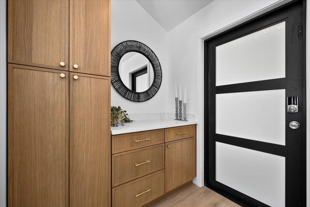 422 River Edge Road Jupiter, FL 33477 - Photo 9 of 40 04-LUX_0969