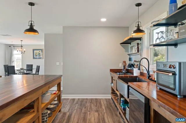 $2,750,000 | 125 River Ridge Drive, Pearisburg, VA 24134