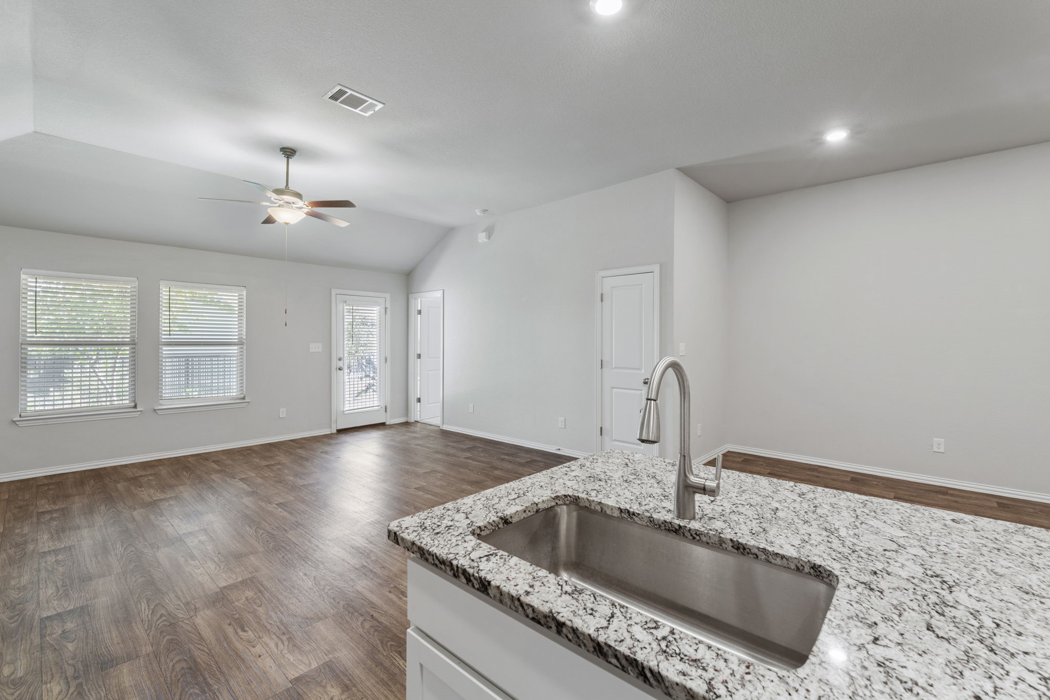 143 Alexander Kyle, TX 78640 - Photo 11 of 34