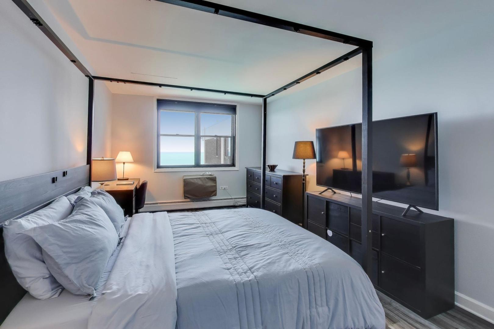 6325 North Sheridan Road, Unit 2101 Chicago, IL 60660 - Photo 15 of 28