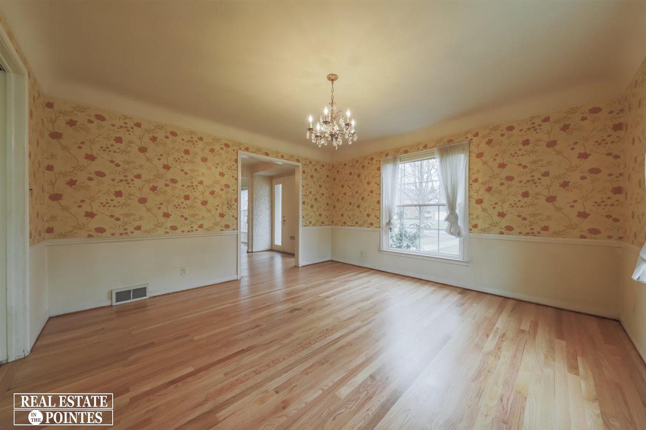 151 Lewiston Road Grosse Pointe Farms, MI 48236 - Photo 9 of 25