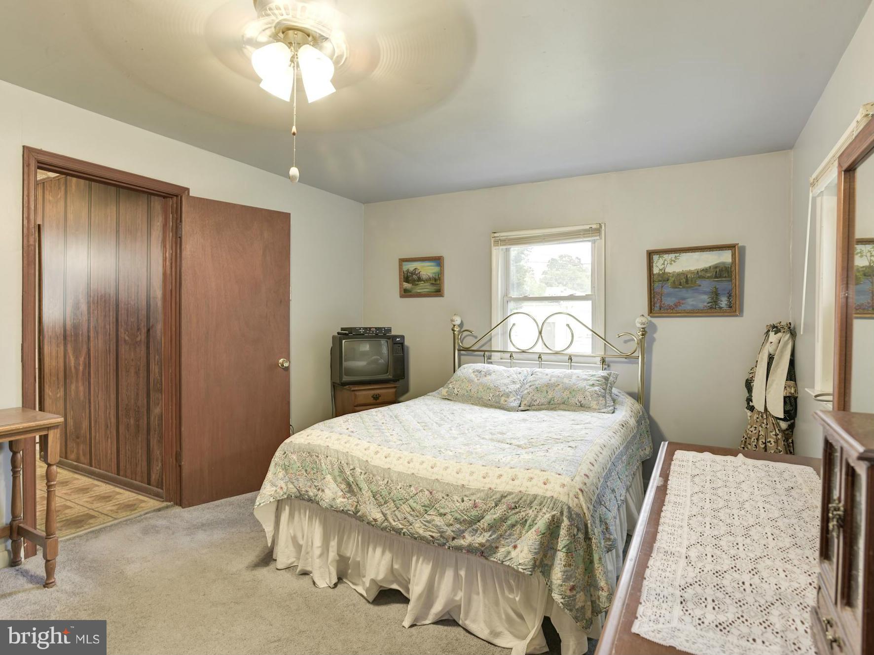 1609 Marlboro Road Edgewater, MD 21037 - Photo 14 of 29 Bedroom (Master)