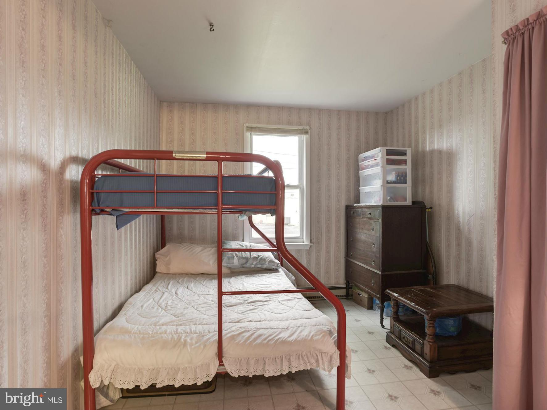 1609 Marlboro Road Edgewater, MD 21037 - Photo 15 of 29 Bedroom