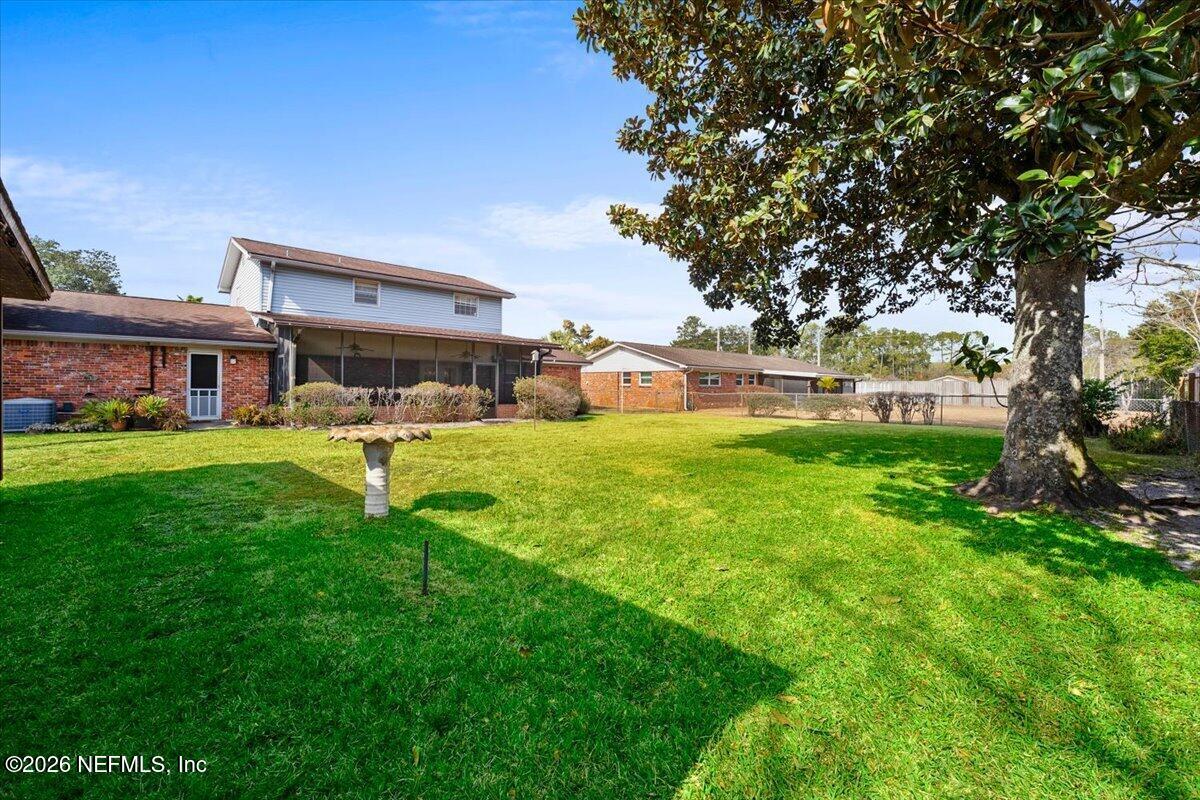 8817 Brierwood Road Jacksonville, FL 32257 - Photo 2 of 40 35-7RV08591-1