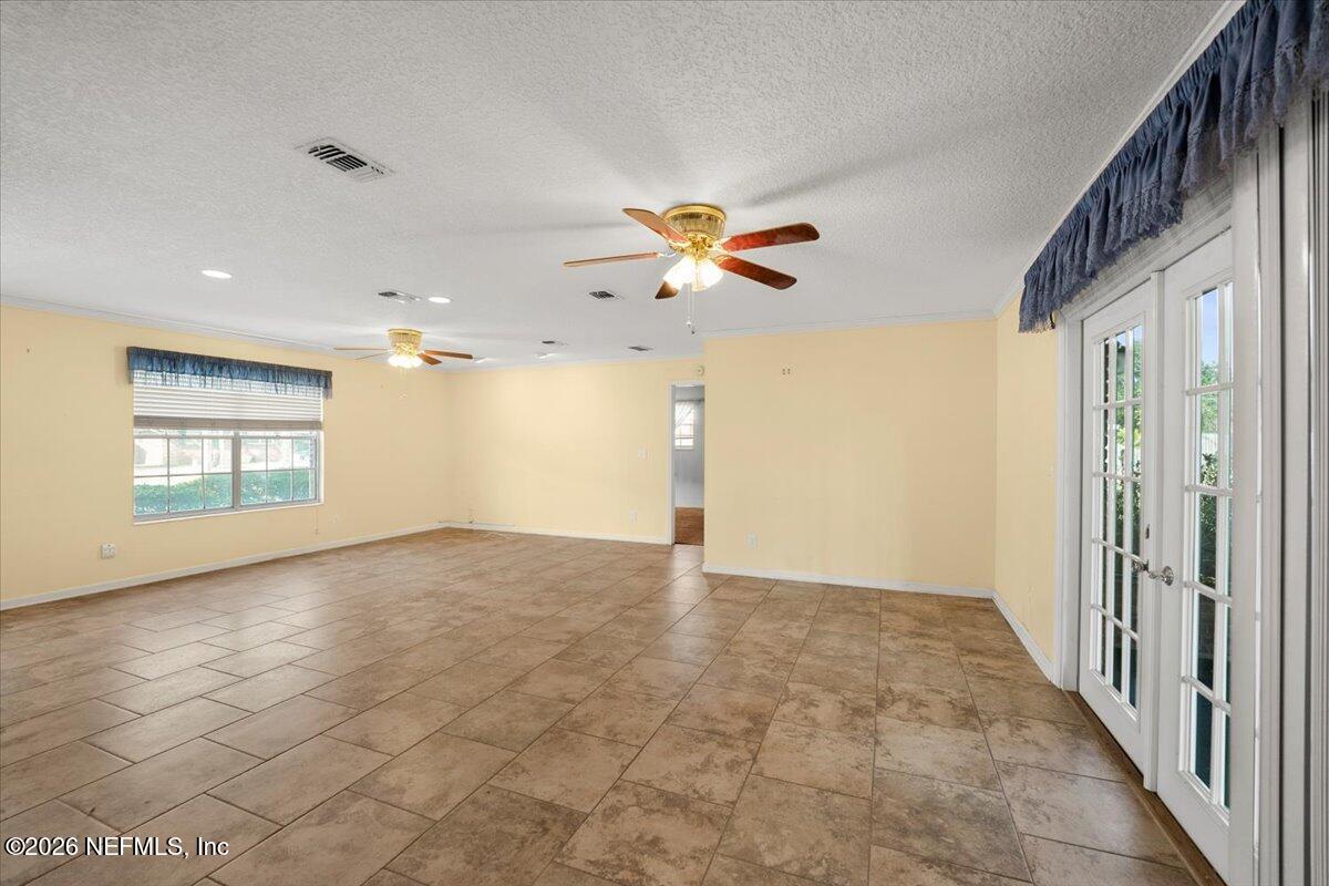 8817 Brierwood Road Jacksonville, FL 32257 - Photo 9 of 40 09-7RV08517