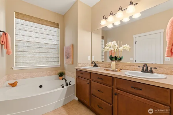 $639,000 | 23705 77th Ave Court East, Graham, WA 98338