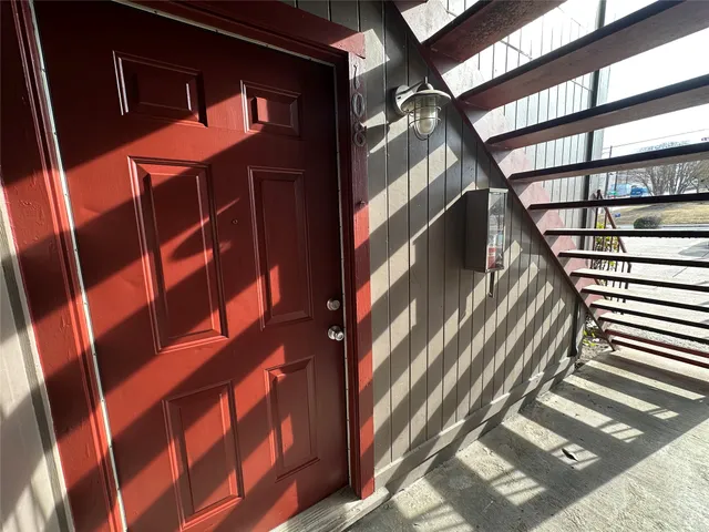 $750 | 805 South Center Street, Unit 108, Austin, TX 78704