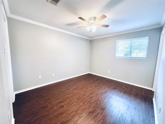 $750 | 805 South Center Street, Unit 108, Austin, TX 78704