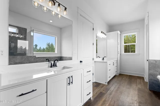 $620,000 | 786 Hazelwood Drive, Lake Cormorant, MS 38641