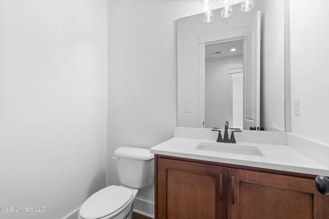 $620,000 | 786 Hazelwood Drive, Lake Cormorant, MS 38641