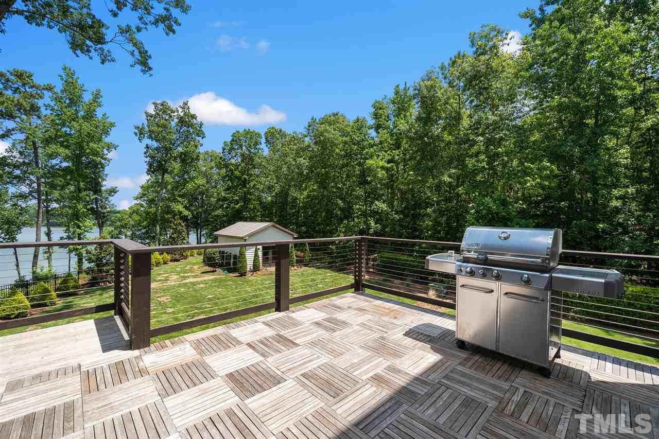2120 Old Sorrell Road Apex, NC 27539 - Photo 24 of 30 Stainless steel cable handrails for uninterrupted water viewing.