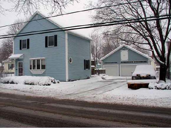 14 Washington Street Rochester, NH 03867 - Photo 1 of 5