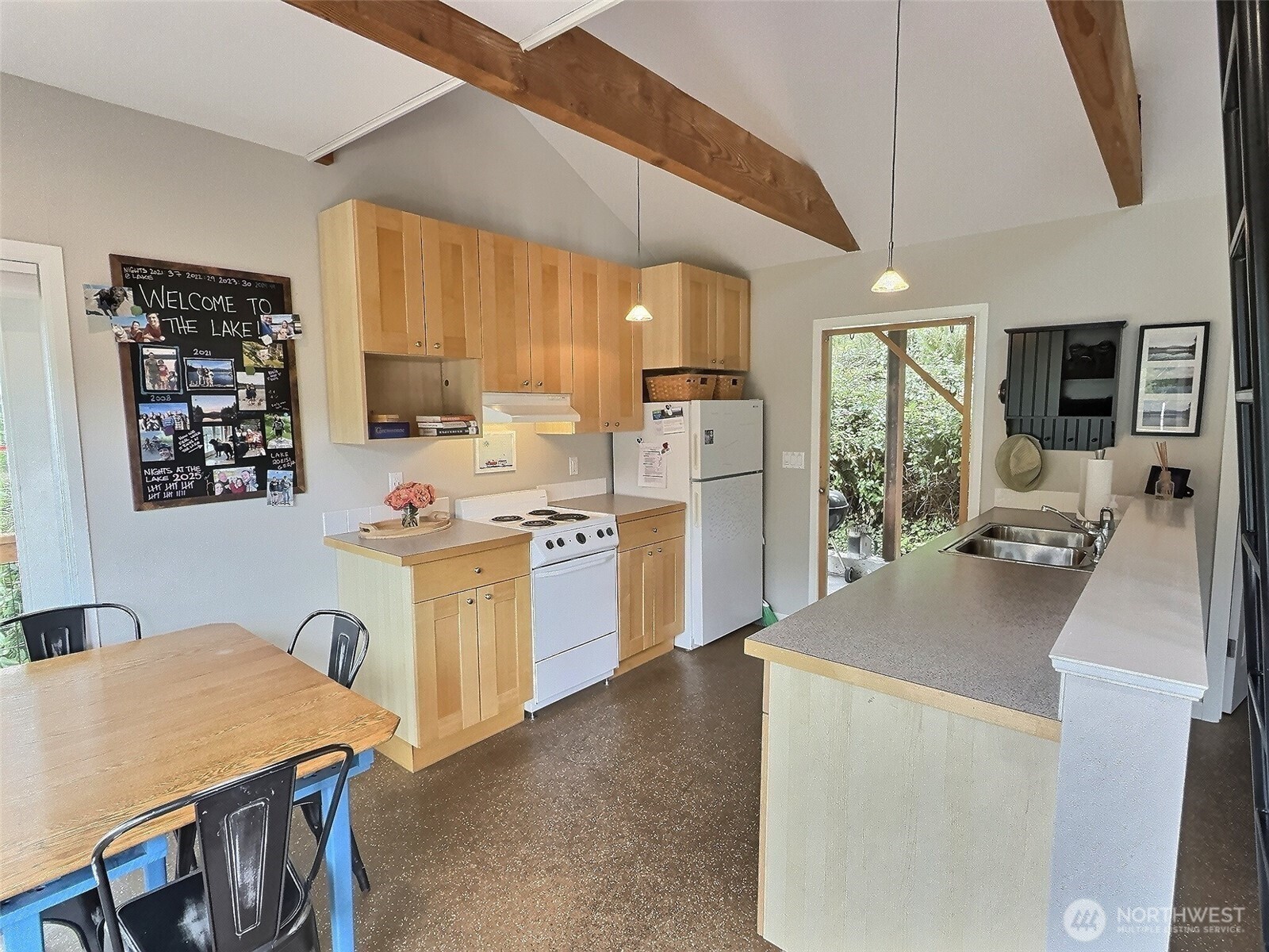 1016 South Lake Roesiger Road Snohomish, WA 98290 - Photo 6 of 29
