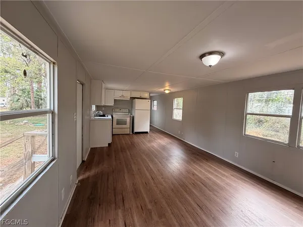 $895 | 7647 Ebson Drive, North Fort Myers, FL 33917