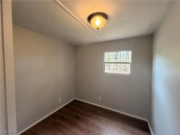 $895 | 7647 Ebson Drive, North Fort Myers, FL 33917