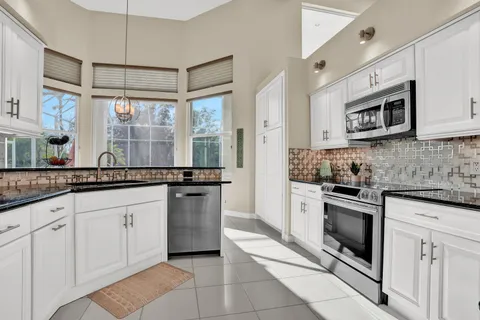 $1,389,900 | 142 Corinthian Circle, Jupiter, FL 33458