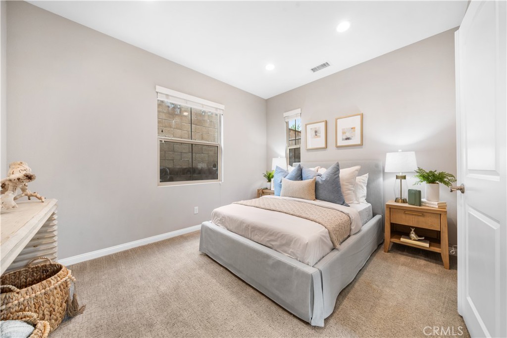 102 Yellow Pine Irvine, CA 92618 - Photo 15 of 46