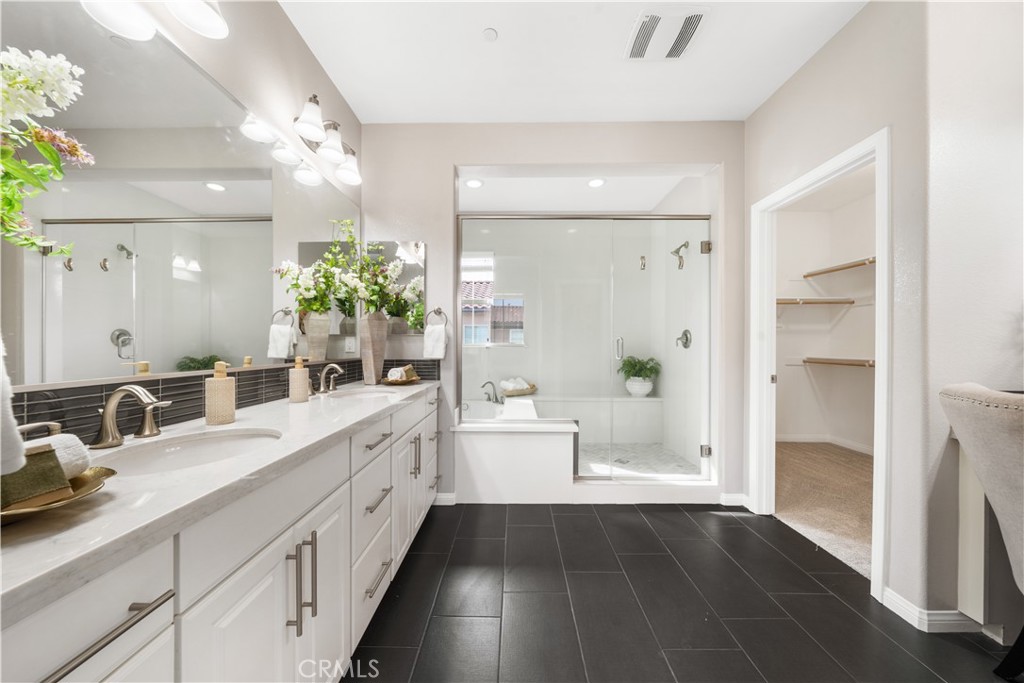 102 Yellow Pine Irvine, CA 92618 - Photo 30 of 46