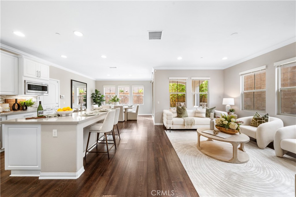 102 Yellow Pine Irvine, CA 92618 - Photo 6 of 46