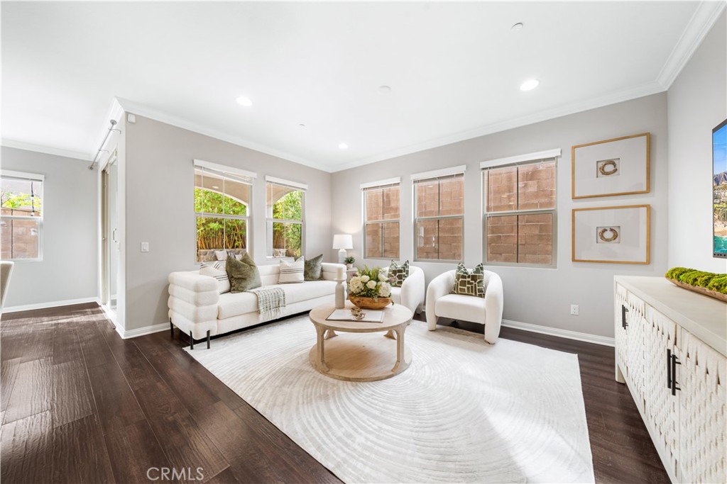 102 Yellow Pine Irvine, CA 92618 - Photo 7 of 46