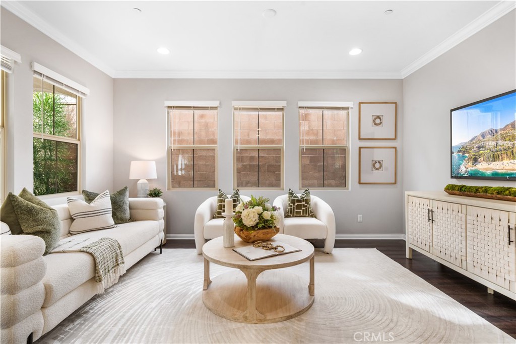 102 Yellow Pine Irvine, CA 92618 - Photo 8 of 46