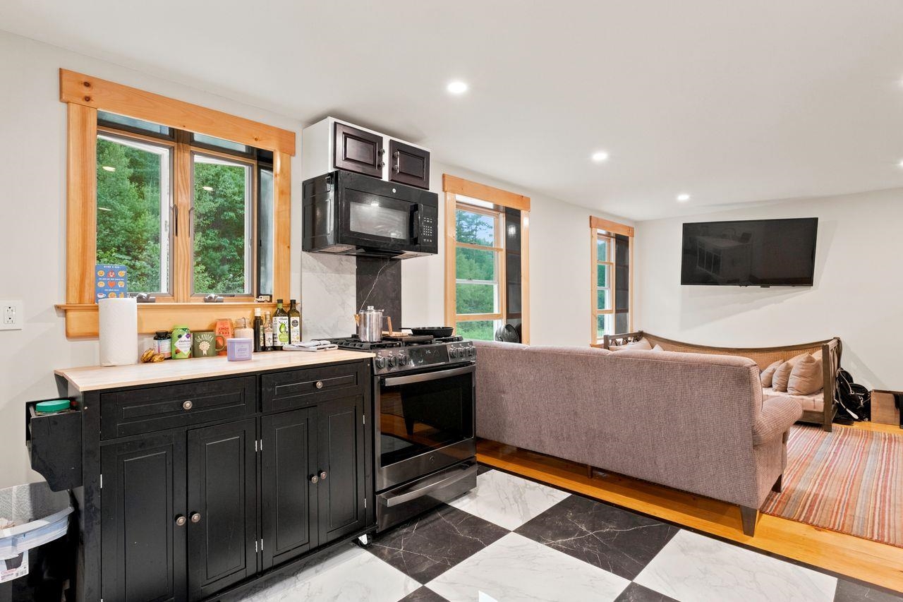 119 Dorchester Road Rumney, NH 03266 - Photo 34 of 60