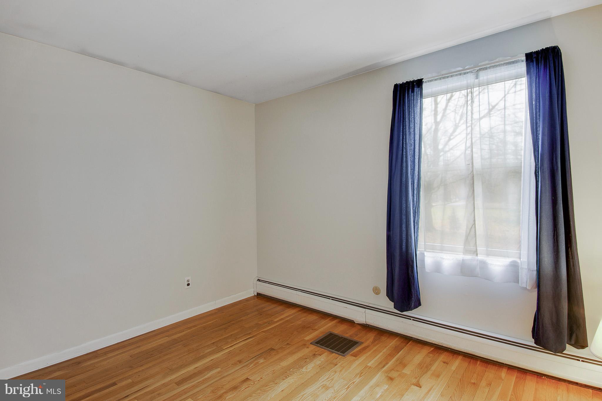 2741 Old County Road Newark, DE 19702 - Photo 21 of 25 2nd bedroom