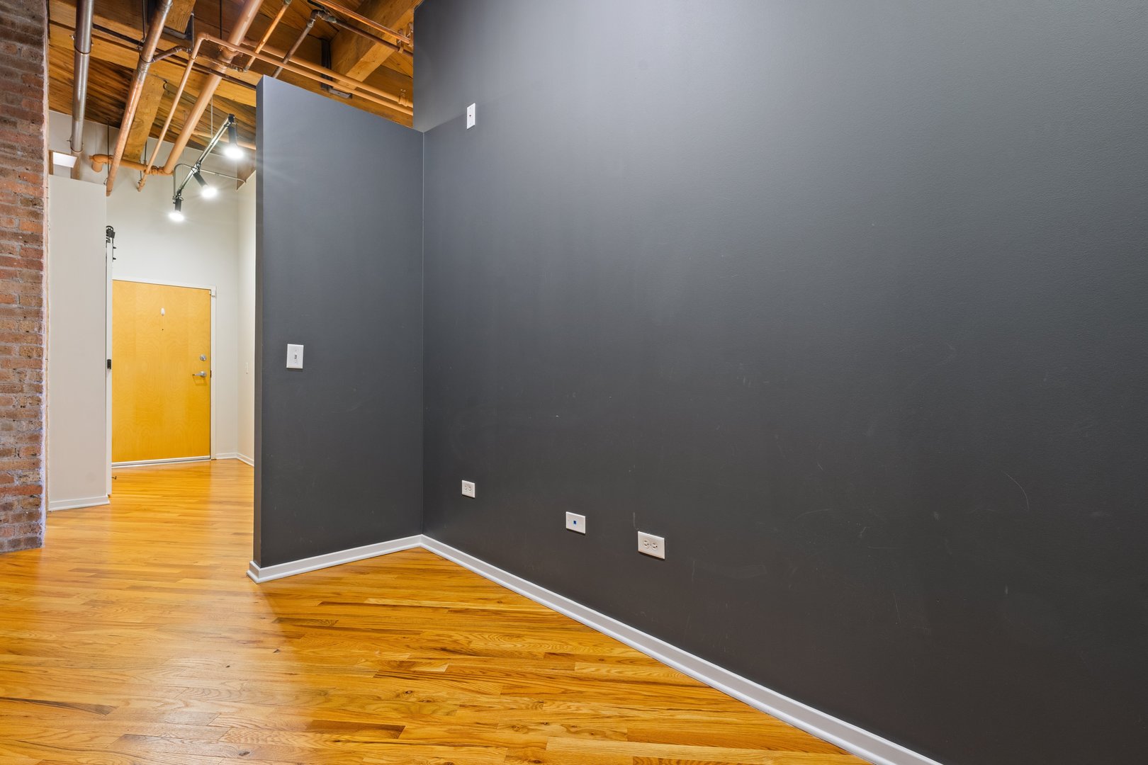 1040 West Adams Street, Unit 122 Chicago, IL 60607 - Photo 17 of 28 Gallery Image 17