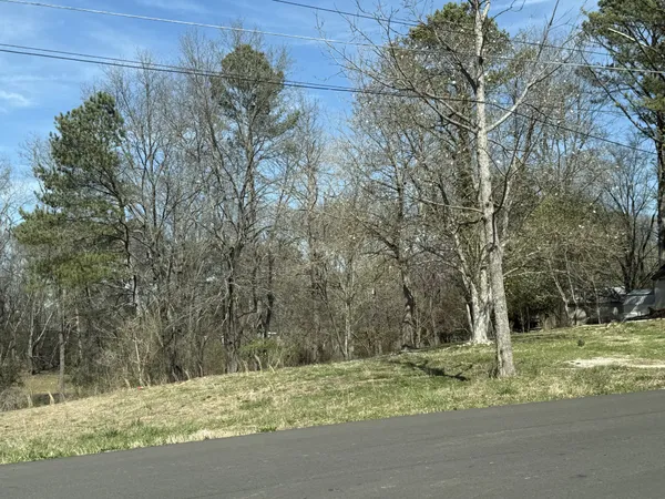 $139,900 | 330 Cocke Street, Lawrenceburg, TN 38464