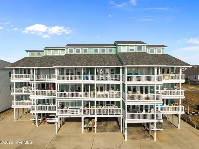 $670,000 | 111 Florida Avenue, Unit 15, Carolina Beach, NC 28428