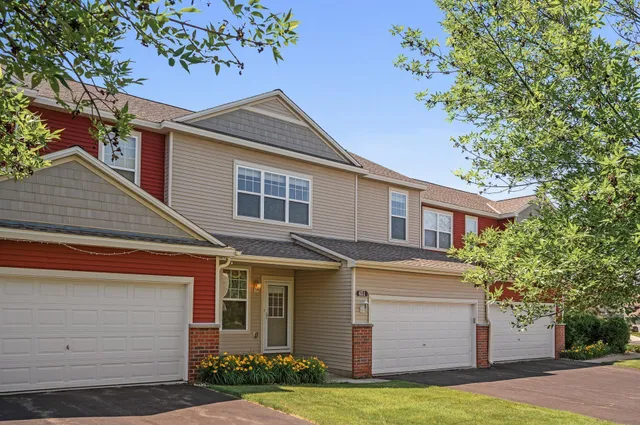 $279,000 | 651 Ravencroft Road, Waconia, MN 55387